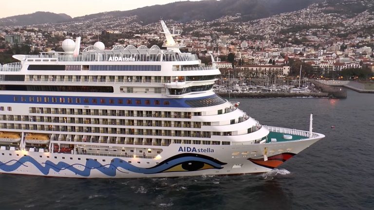 Kreuzfahrtschiffe in Funchal